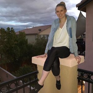 Meet your Posher, Davilyn